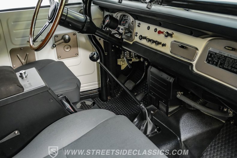 1969 Toyota FJ40 48
