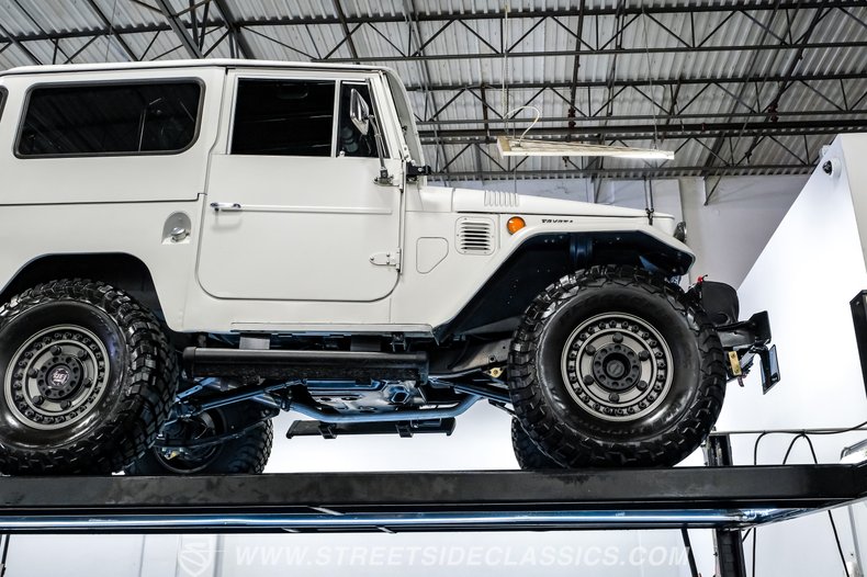 1969 Toyota FJ40 89