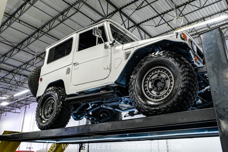 1969 Toyota FJ40 90