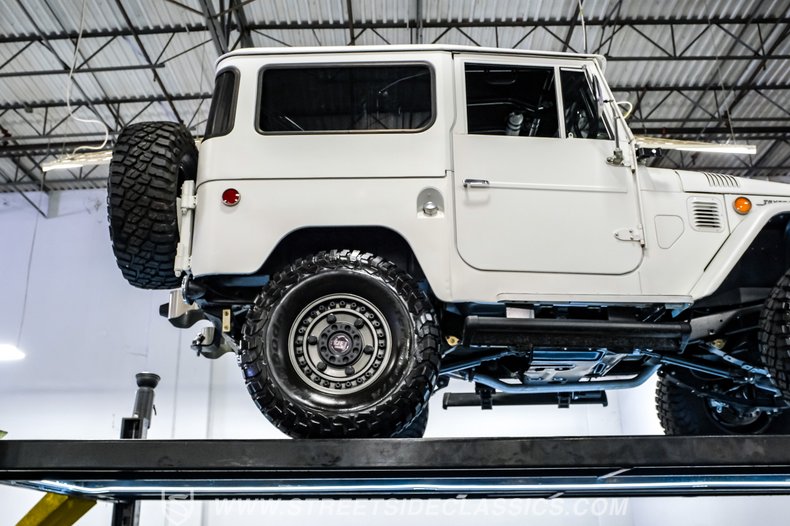 1969 Toyota FJ40 87