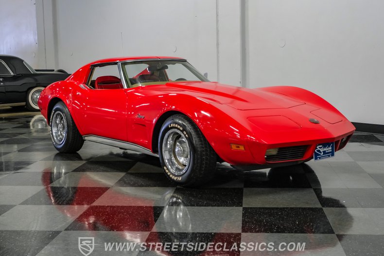 1974 Chevrolet Corvette 16