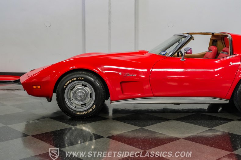 1974 Chevrolet Corvette 23