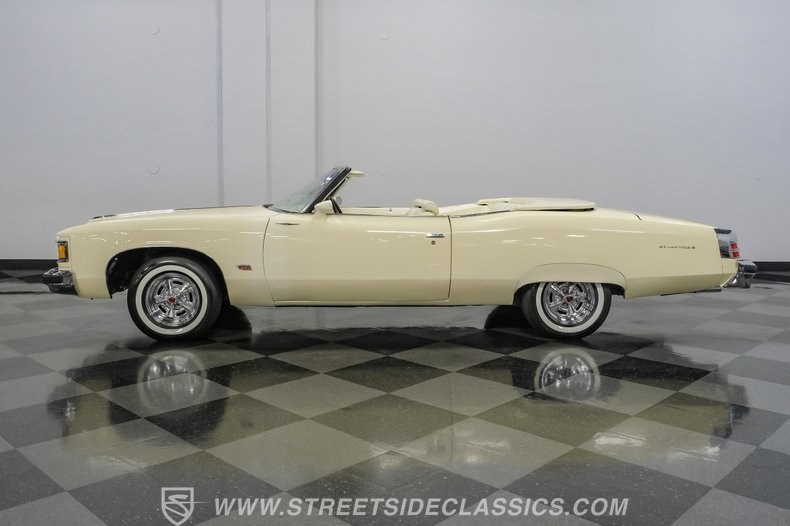 1975 Pontiac Grand Ville 2