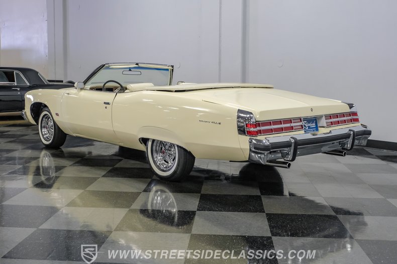 1975 Pontiac Grand Ville 9