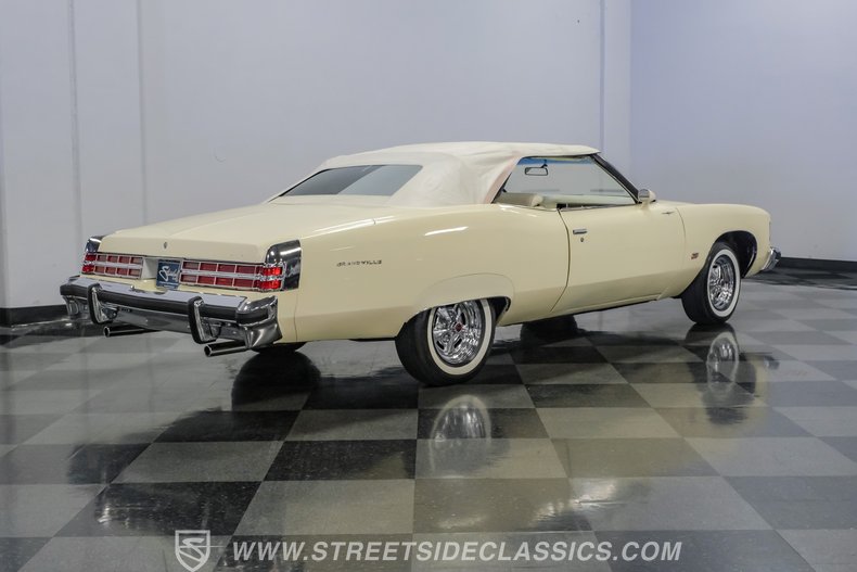 1975 Pontiac Grand Ville 13