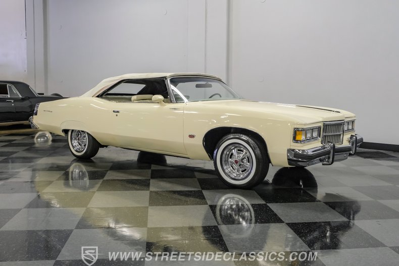 1975 Pontiac Grand Ville 15