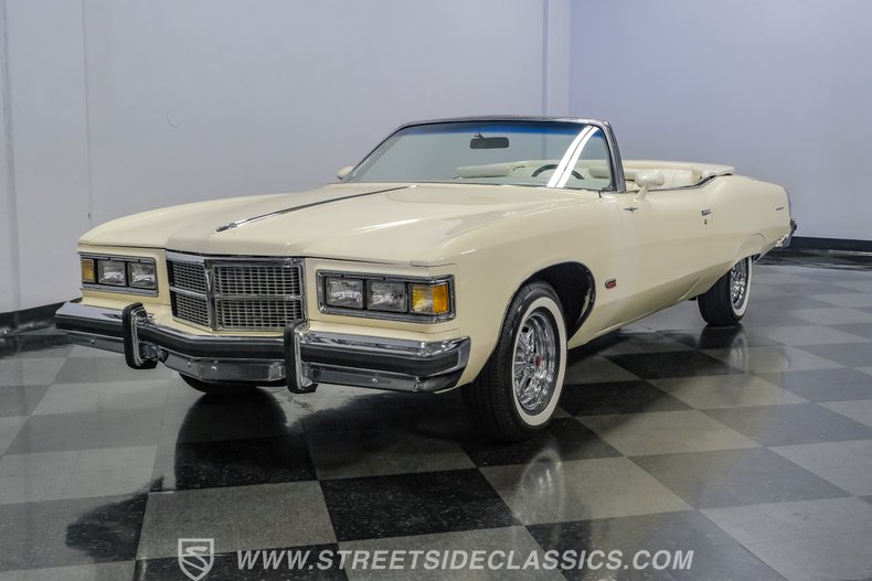 1975 Pontiac Grand Ville 19