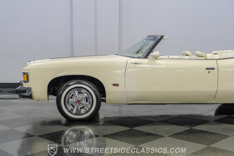 1975 Pontiac Grand Ville 23