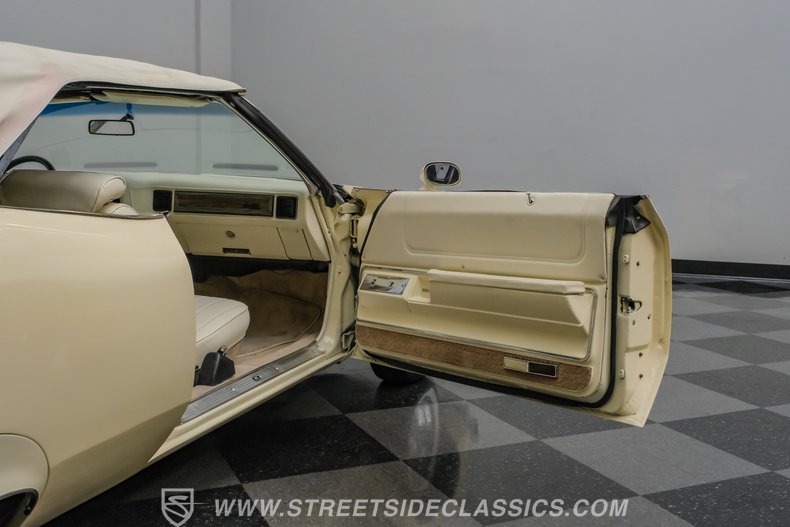 1975 Pontiac Grand Ville 65