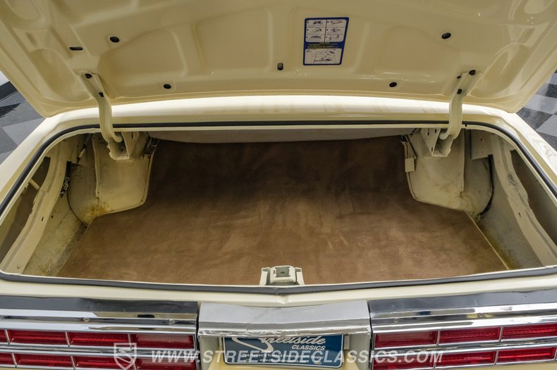1975 Pontiac Grand Ville 68