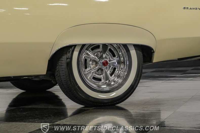 1975 Pontiac Grand Ville 74