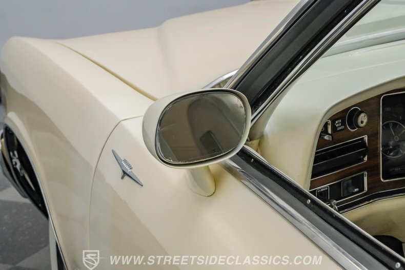 1975 Pontiac Grand Ville 102