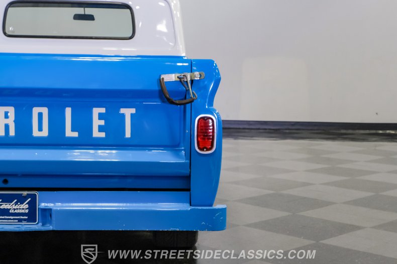 1961 Chevrolet C10 26