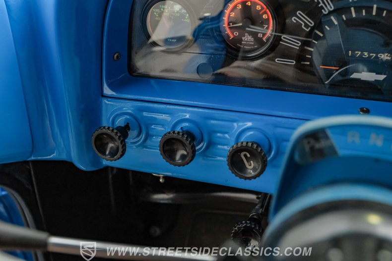 1961 Chevrolet C10 48