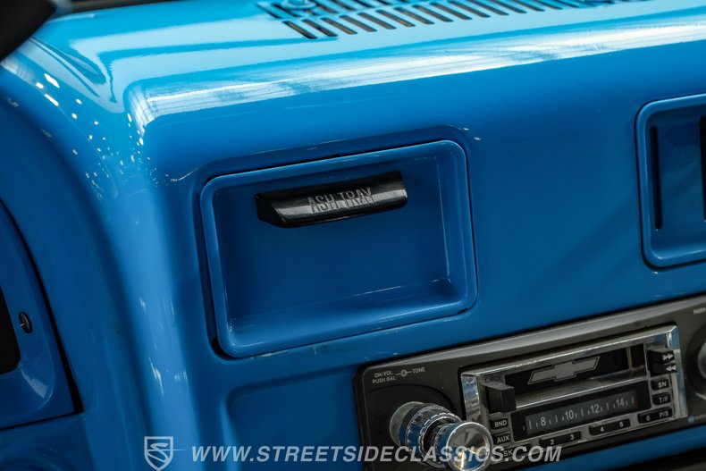 1961 Chevrolet C10 52