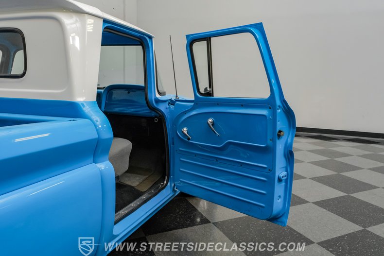 1961 Chevrolet C10 65