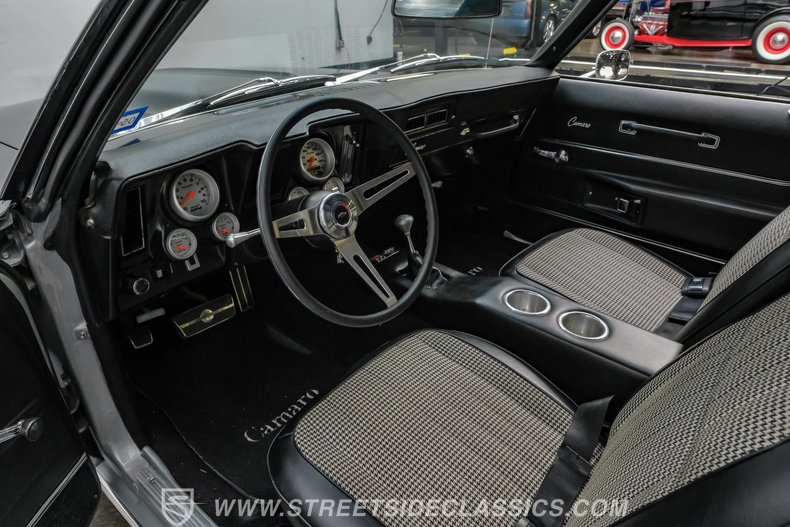 1969 Chevrolet Camaro 4