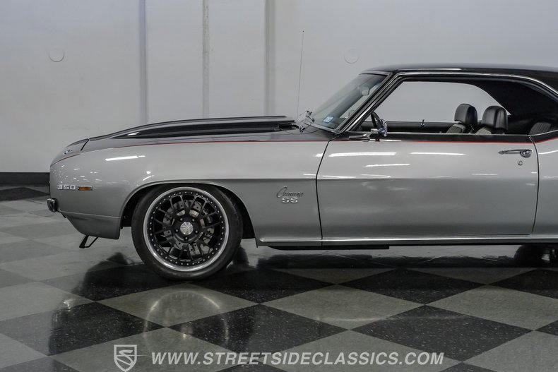 1969 Chevrolet Camaro 23