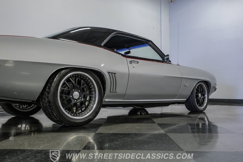 1969 Chevrolet Camaro 28