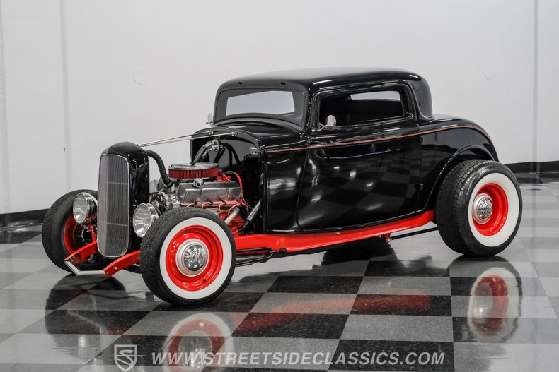 1932 Ford 3-Window 6