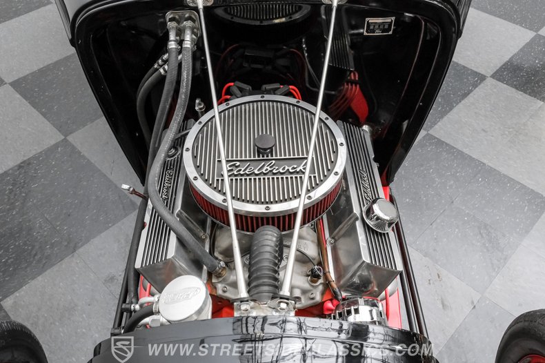 1932 Ford 3-Window 3
