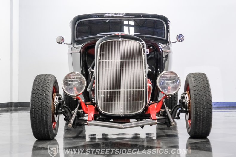 1932 Ford 3-Window 30