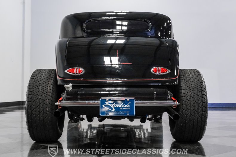 1932 Ford 3-Window 31