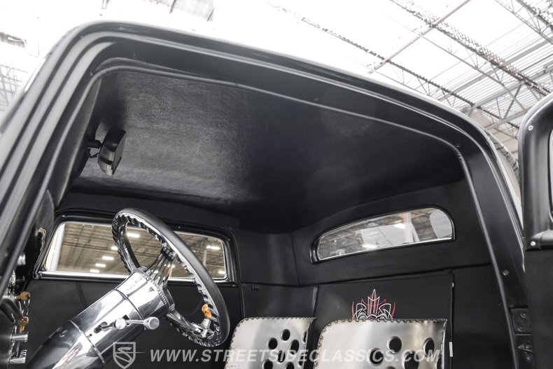 1932 Ford 3-Window 62