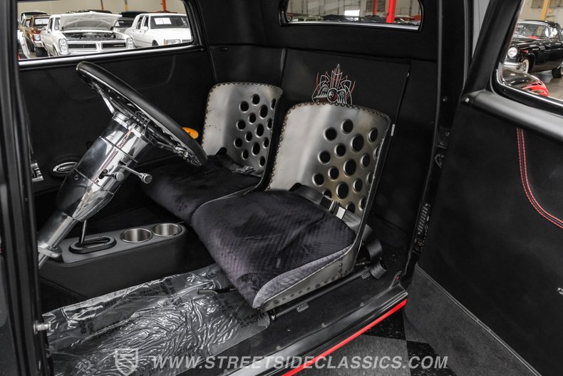 1932 Ford 3-Window 63