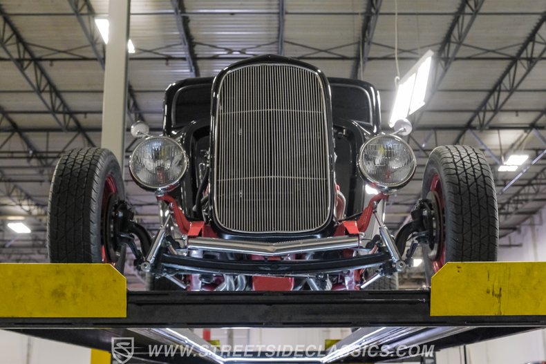 1932 Ford 3-Window 88
