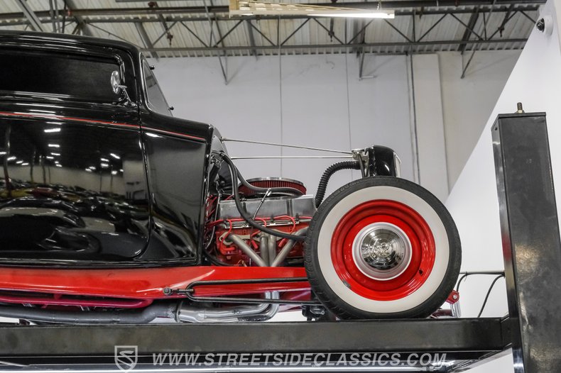 1932 Ford 3-Window 95