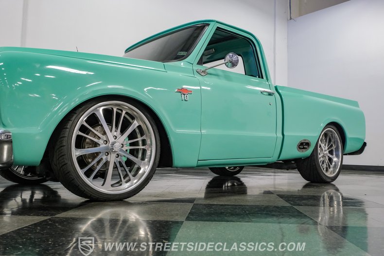 1967 Chevrolet C10 21