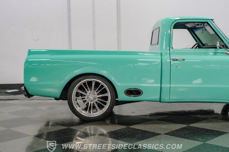 1967 Chevrolet C10 28