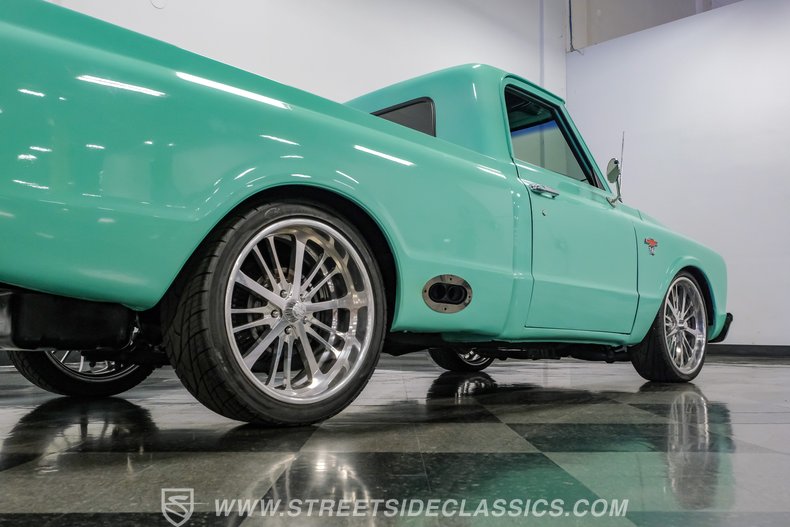 1967 Chevrolet C10 27