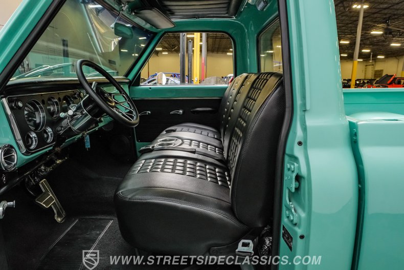 1967 Chevrolet C10 45