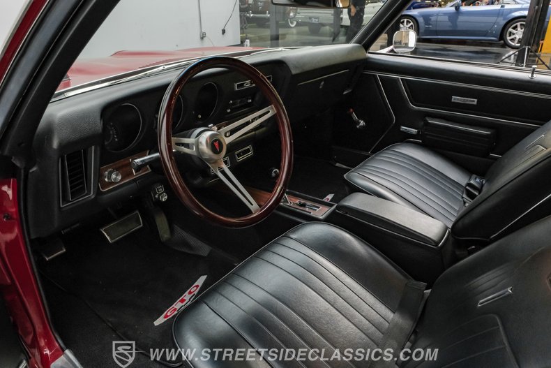 1969 Pontiac GTO 4