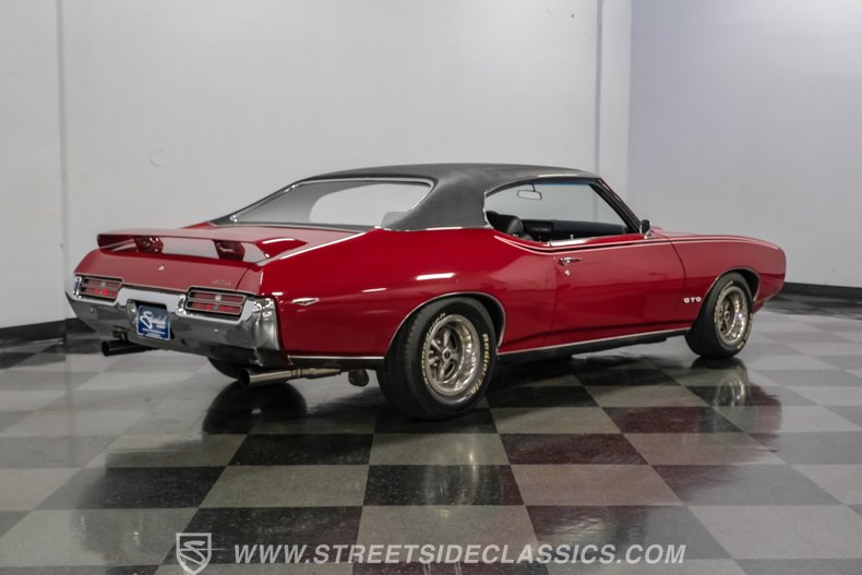 1969 Pontiac GTO 12