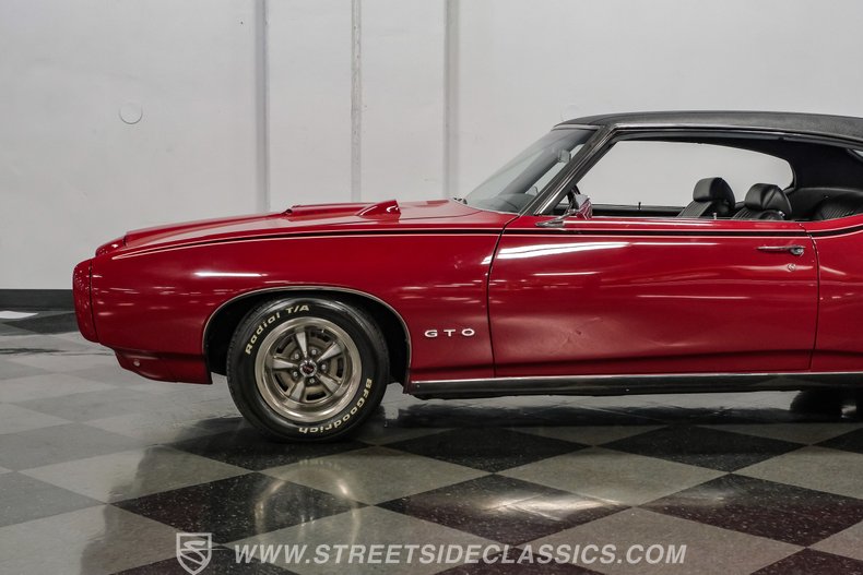1969 Pontiac GTO 23