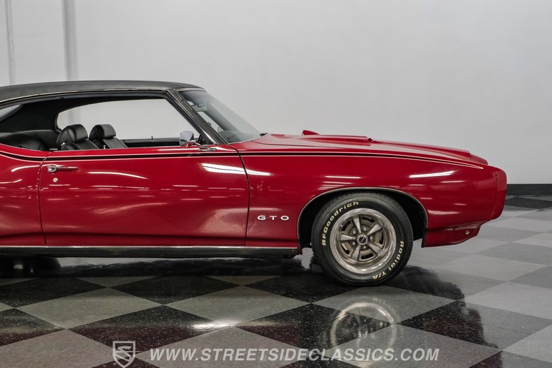 1969 Pontiac GTO 30