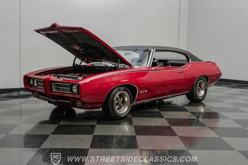 1969 Pontiac GTO 36