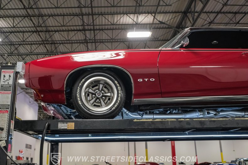 1969 Pontiac GTO 86