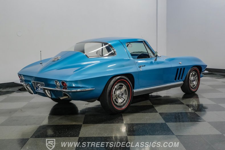 1966 Chevrolet Corvette 12