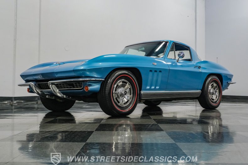 1966 Chevrolet Corvette 21