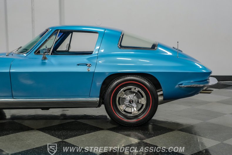 1966 Chevrolet Corvette 24