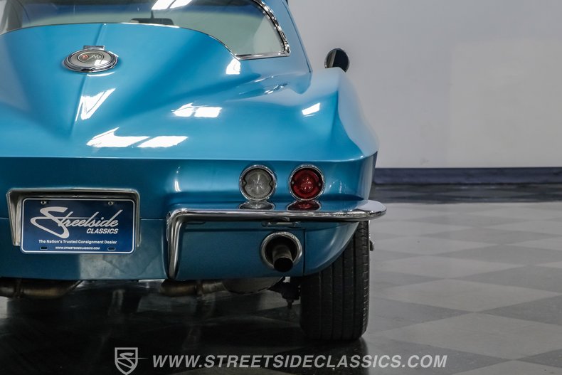 1966 Chevrolet Corvette 26