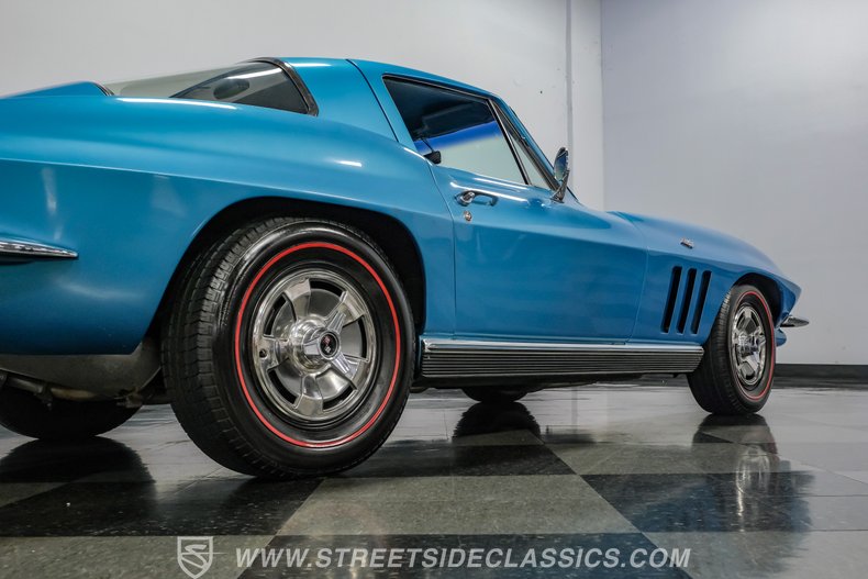 1966 Chevrolet Corvette 28