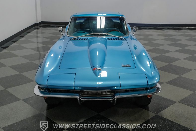 1966 Chevrolet Corvette 33