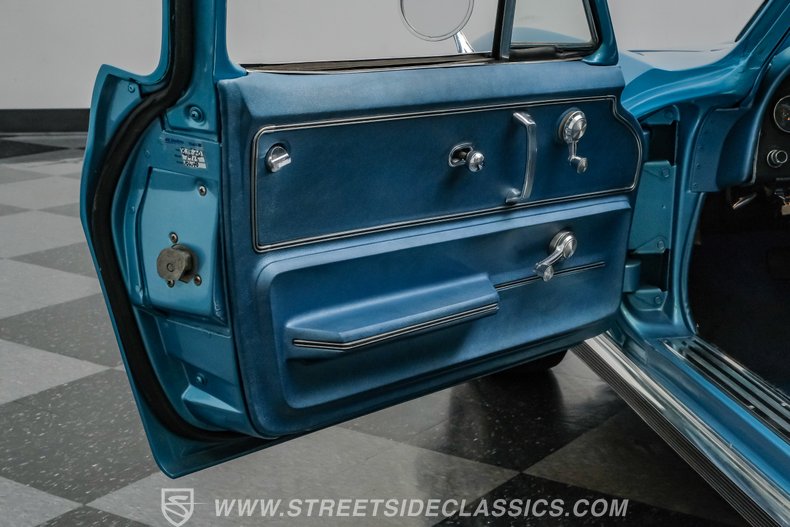 1966 Chevrolet Corvette 45