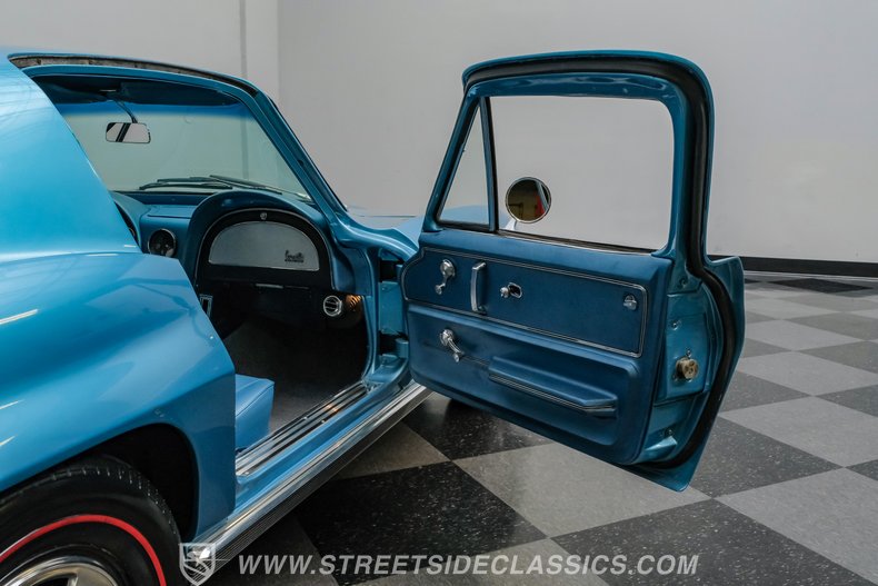 1966 Chevrolet Corvette 73