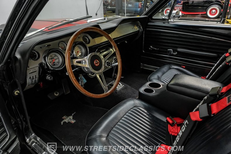 1968 Ford Mustang 4
